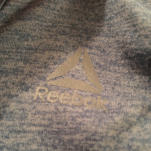 Reebok Workout Shirt - Picture 5 of 5